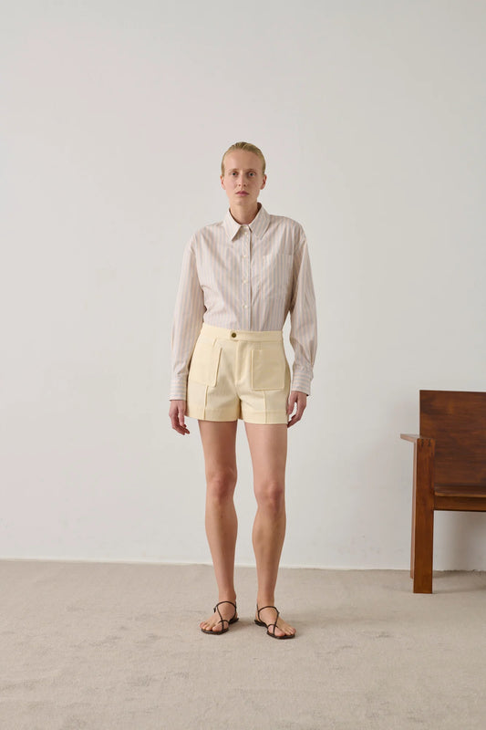 Short Hover Creme
