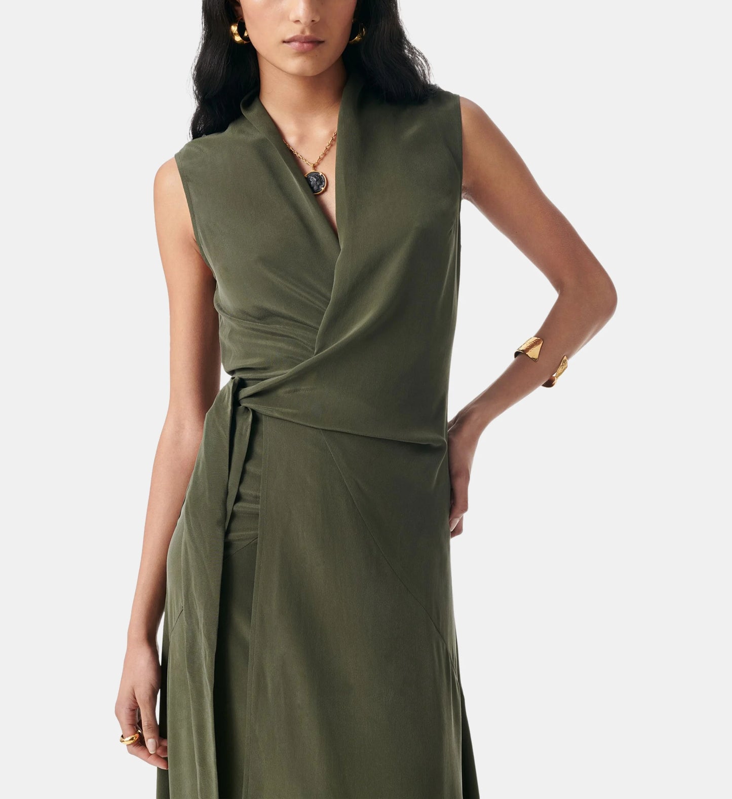 Robe Faye Kaki
