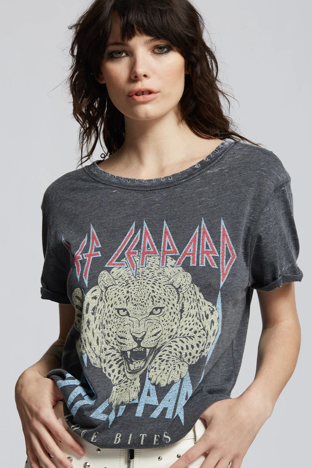 T-shirt Leopard Love Bites Burn Out