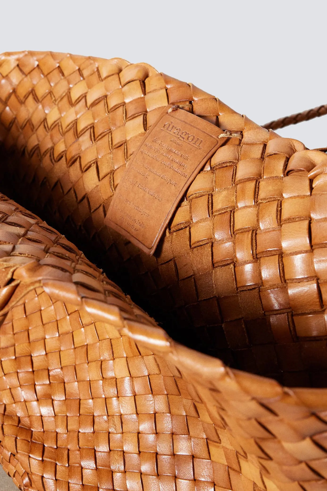 Sac Egola Tan