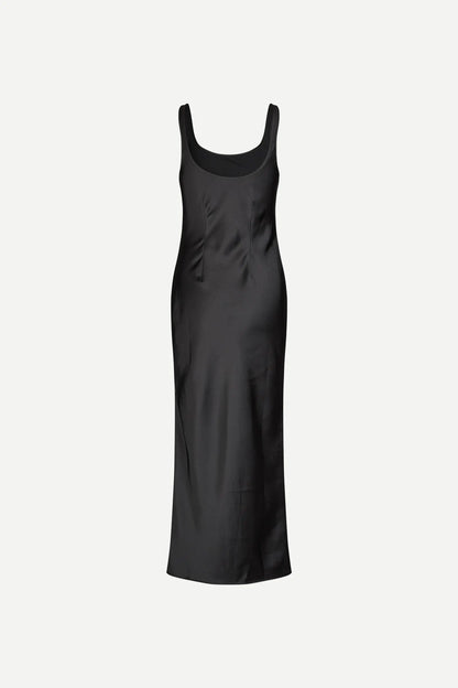 Robe Sunna Black