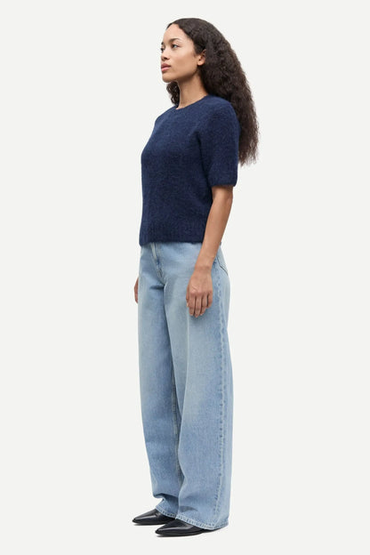 Pull Sajeanne Salute