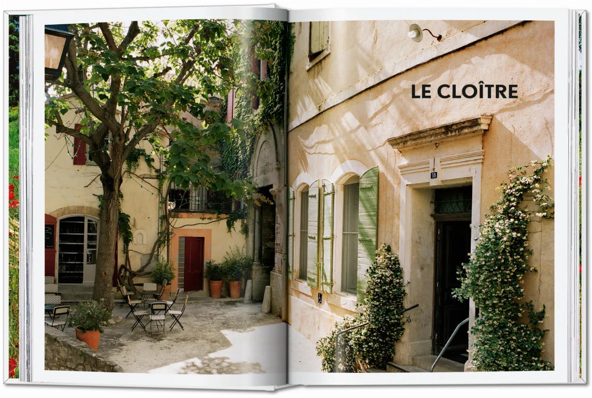 Livre Living In Provence