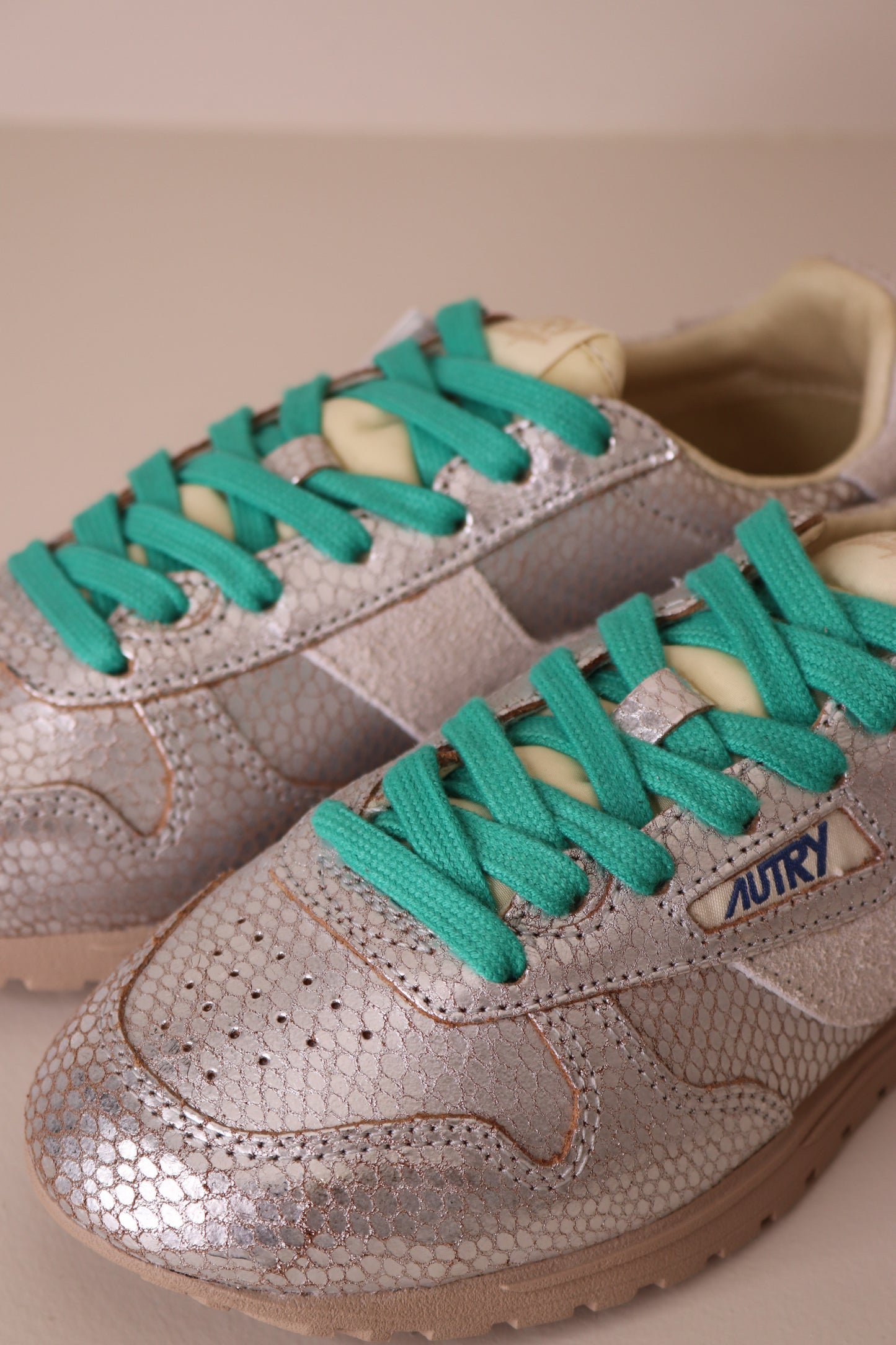 Baskets Windspin XA01 Metallic Silver White